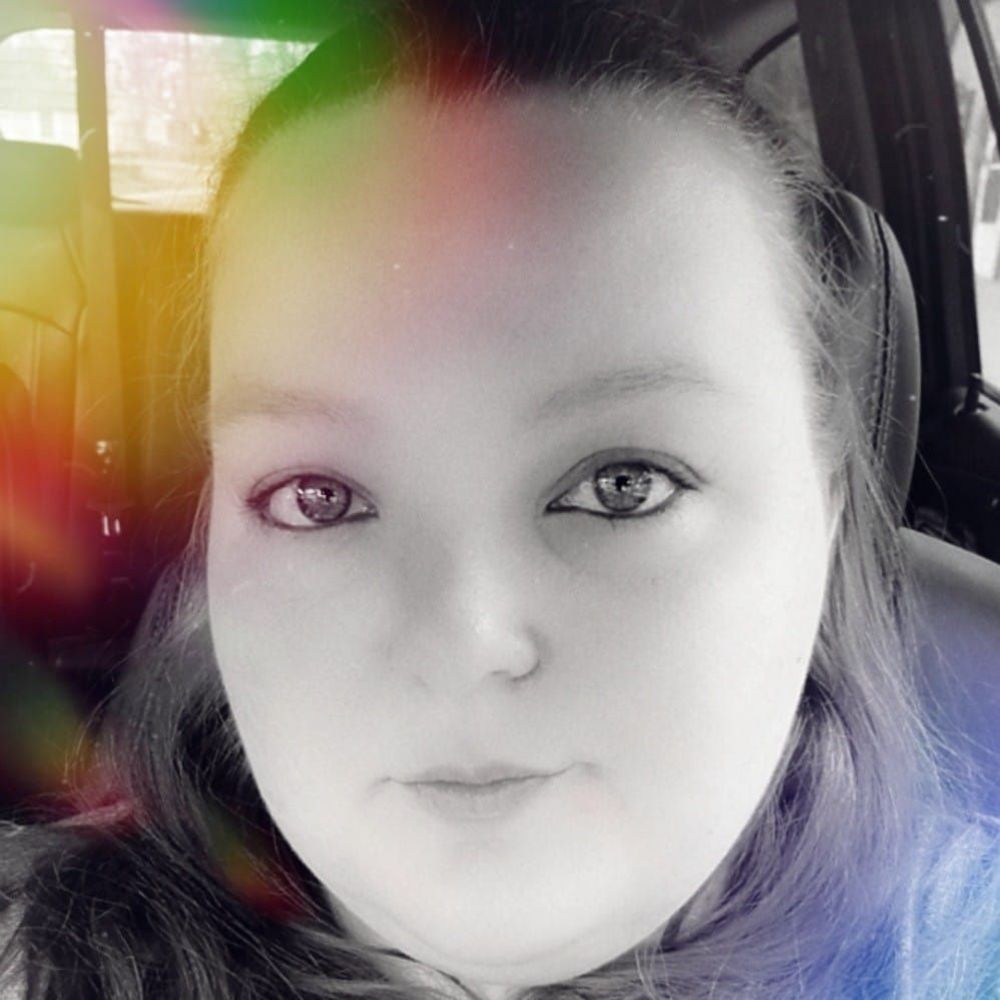 Meet your Posher, Stacy